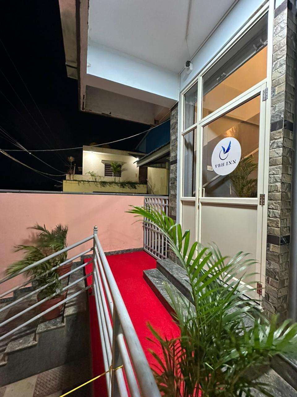 Vbh Inn- Affordable And Budget Friendly Jigani 외부 사진